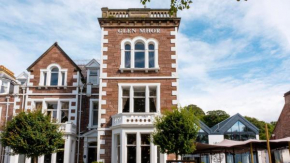 Glen Mhor Hotel at Uile-bheist 'Brewstillery'